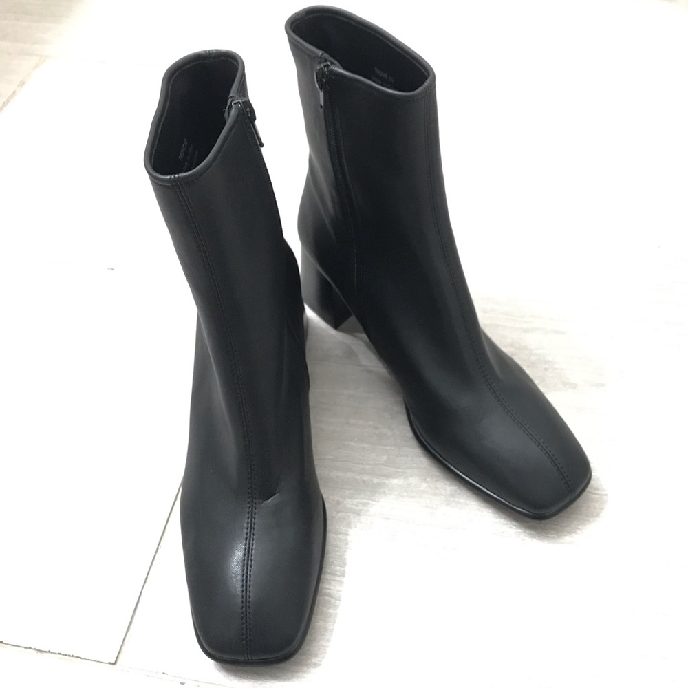 Jeffrey Campbell Troye Square Toe Bootie Black 10